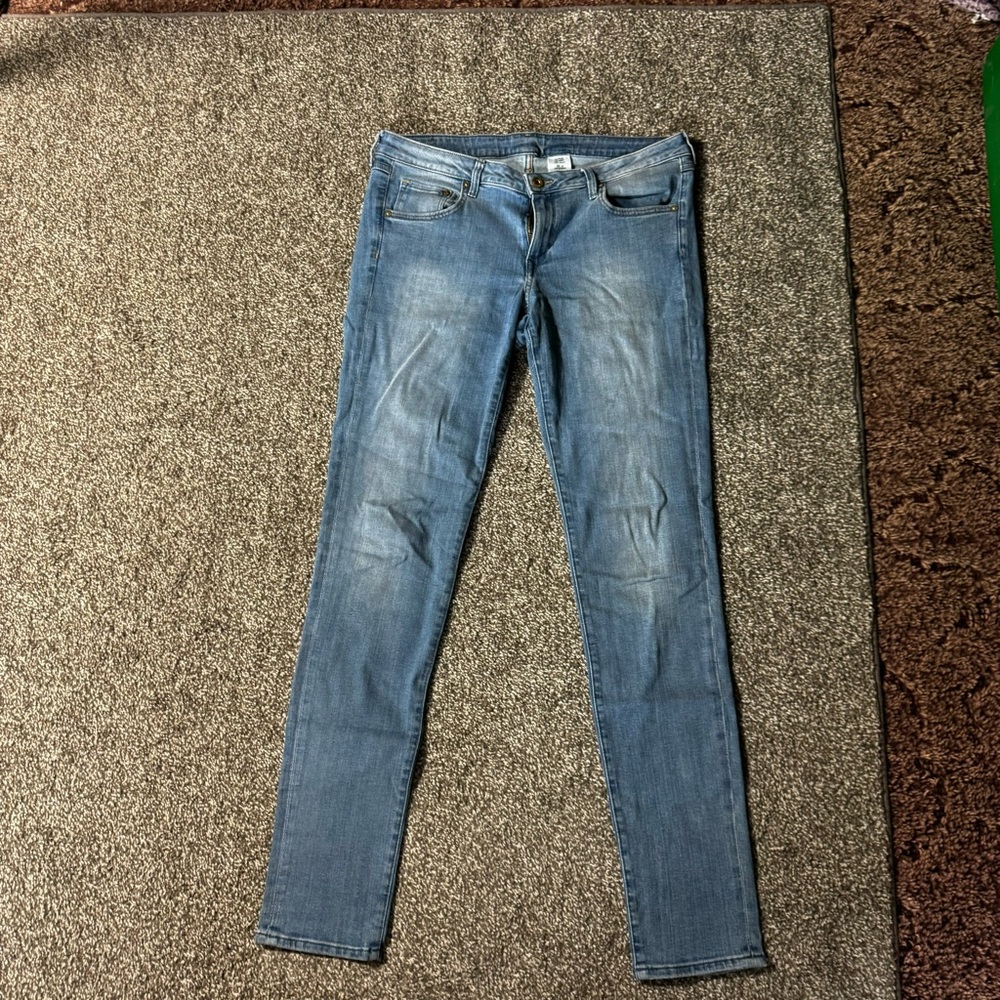 H&M Light Wash Skinny Jeans